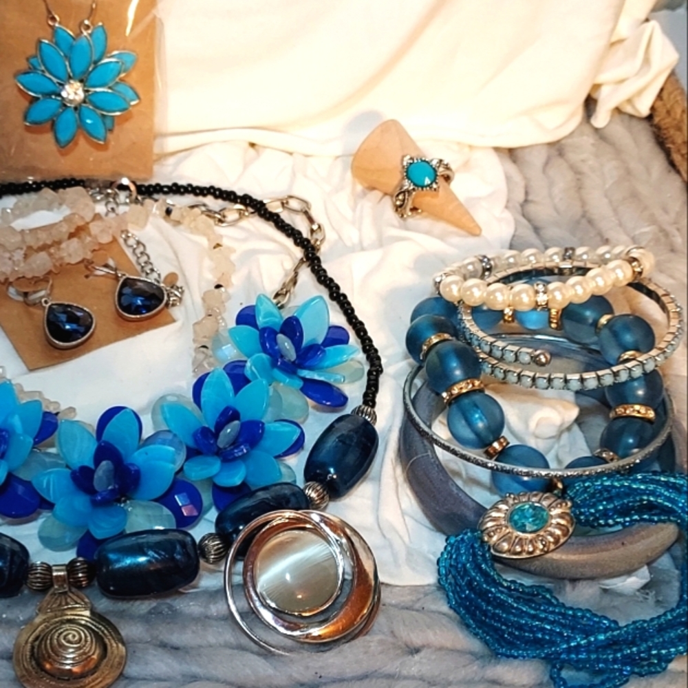 💐 Flowers in Blue'm JEWELRY LOTT